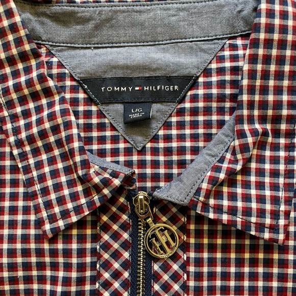 Tommy Hilfiger Woman’s Zip Up Plaid Blouse. Size Large. NWOT - Picture 5 of 11